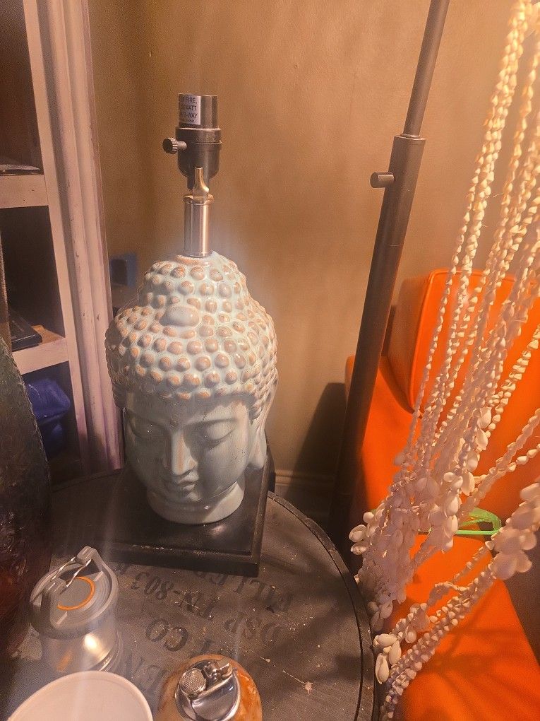 Budda Lamp