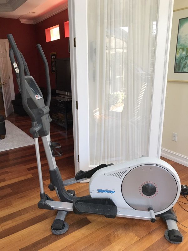 Elliptical Exercise Machine- Smooth Fitness by Siemens