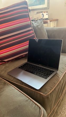 MacBook Air 13” (2018) Excellent Condition