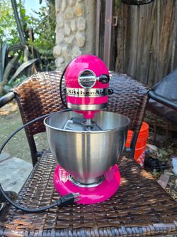Hot pink kitchenaid mixer