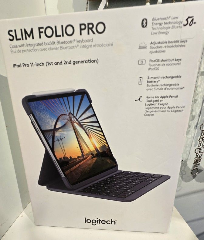 New IPad Pro 11", 1st and 2nd Generation Bluetooth Keyboard & Case