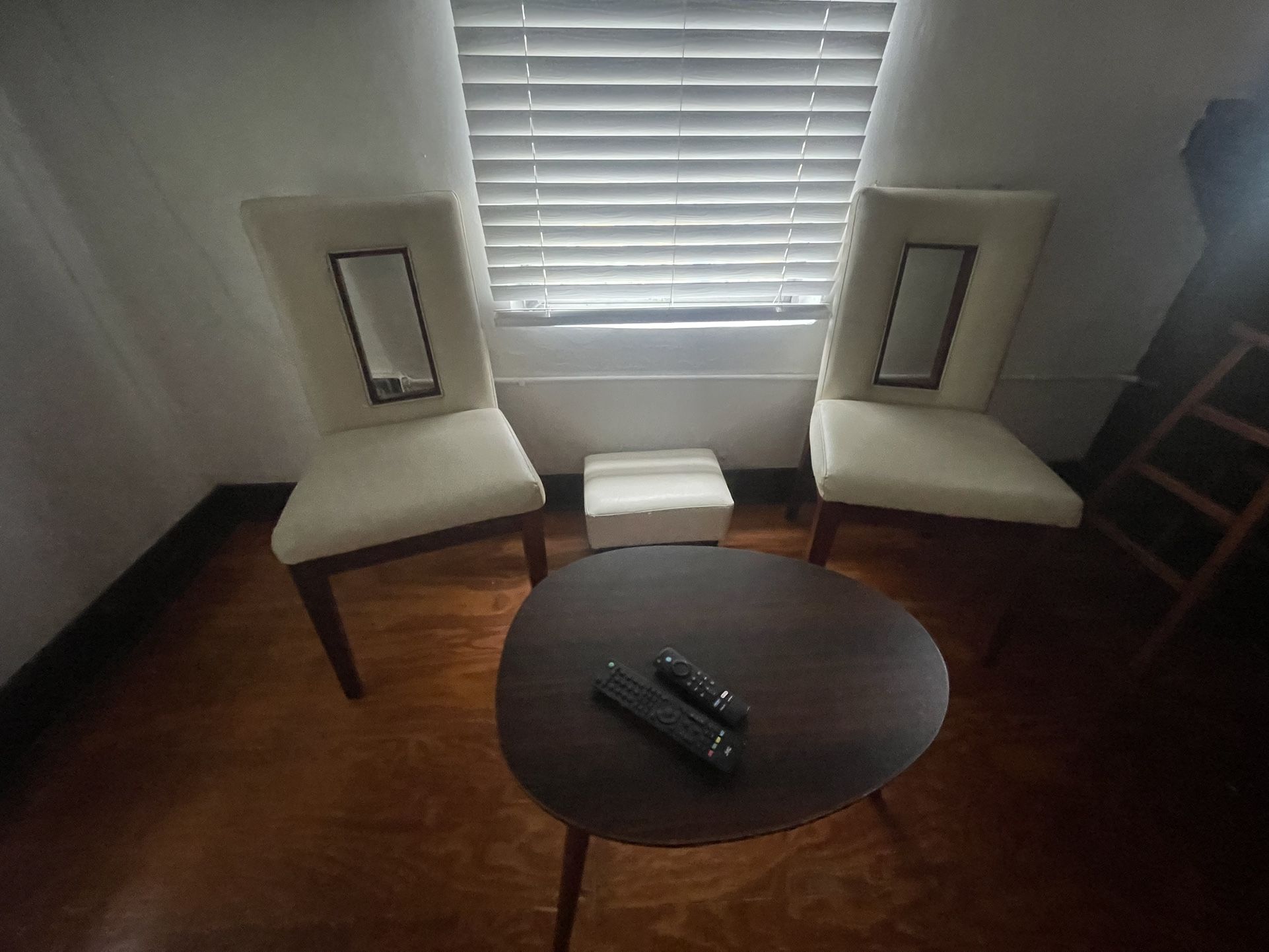 White Leather/wooden Chairs With Cutout Set Of Three
