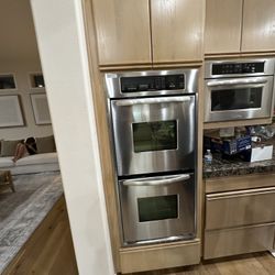 1 microwave 2 oven barely used 