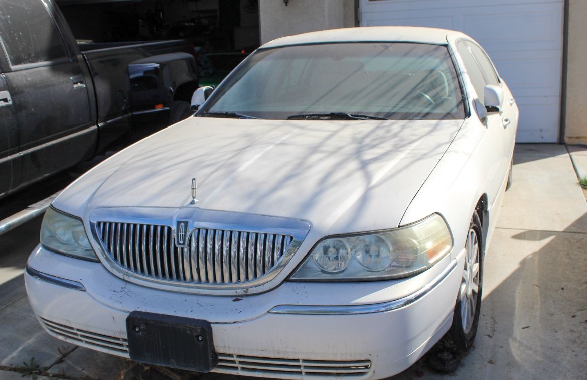 Lincoln Towncar (parts)