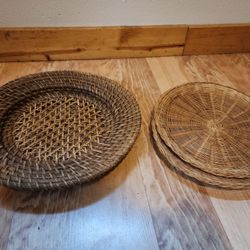 Rattan & Wicker Serving Plates