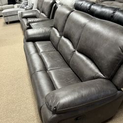 Stunning Theater reclining Couch And Loveseat 