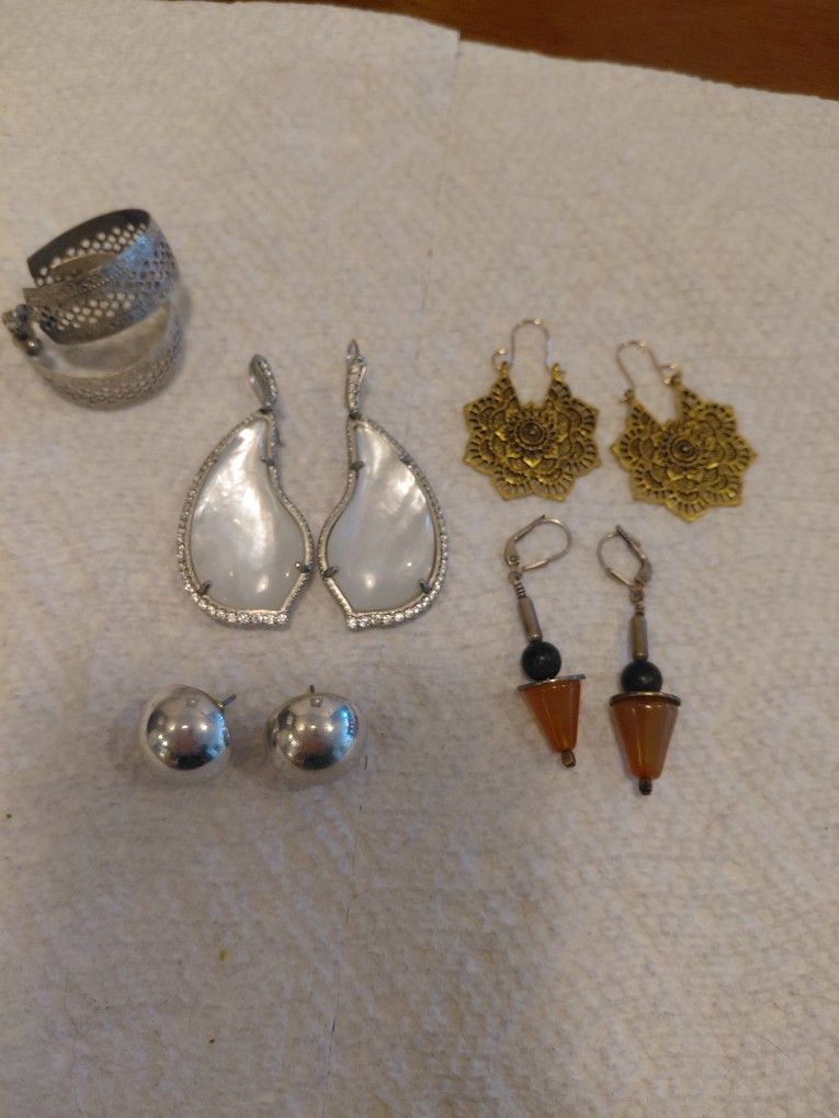 Earrings All In One Bundle