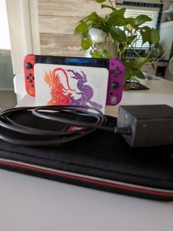 Nintendo Switch OLED – Pokémon Scarlet & Violet Limited Edition (Lightly Used Bundle)