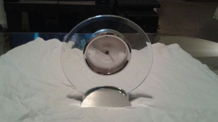 Danbury clock company quartz
