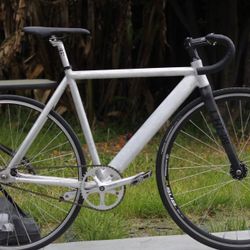 Fixed Gear Crew Bike READ DESCRIPTIONS OBO