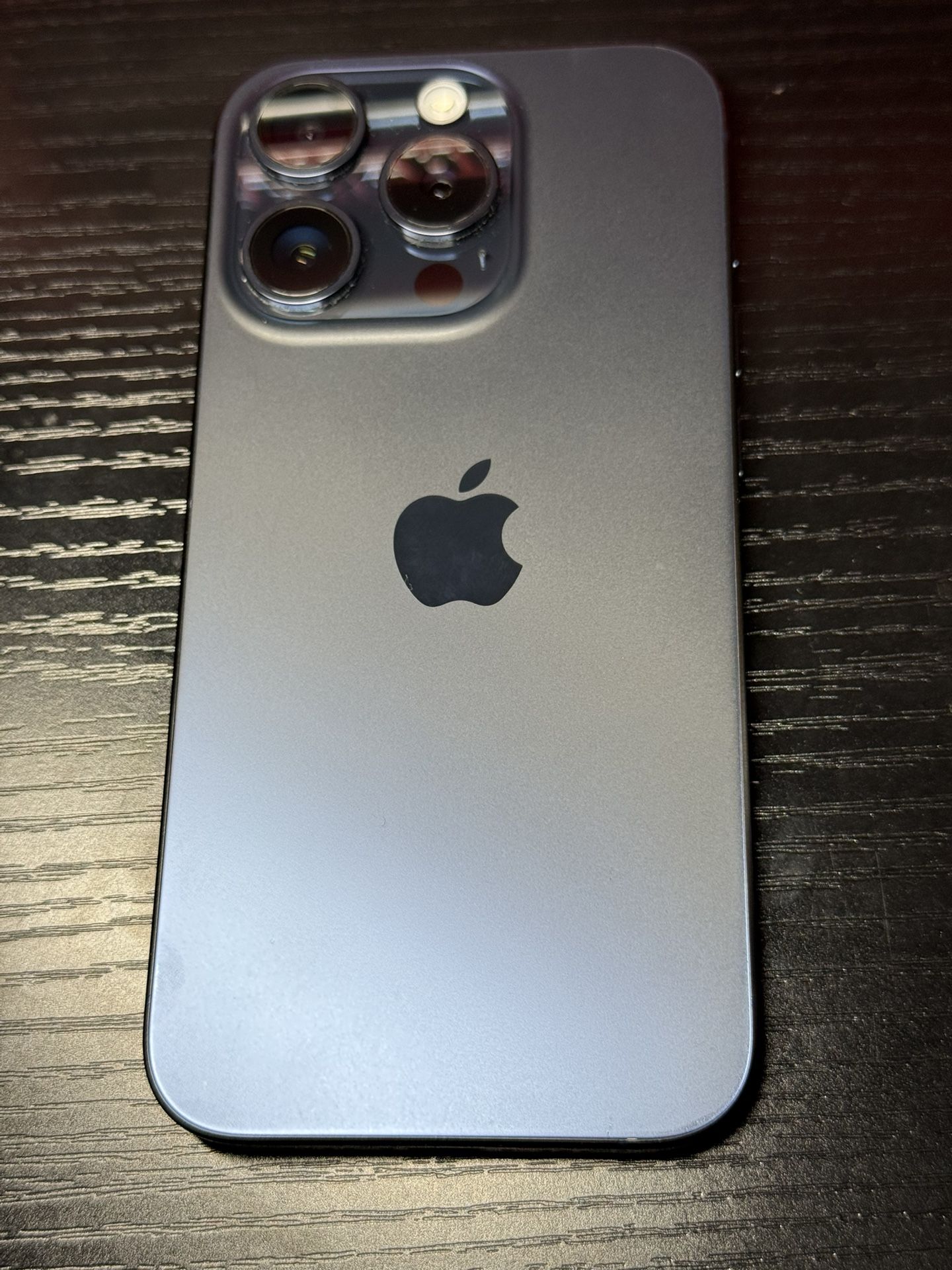 Apple iPhone 15 Pro