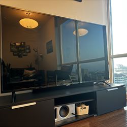  📺 Modern TV Stand — Fits up to 78” TVs! Selling our stylish, low-profile TV stand that currently holds a 65” TV