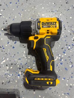 DEWALT XR 1/2-in 20-volt Hammer Drill Variable Speed Brushless Cordless BRAND NEW 2025