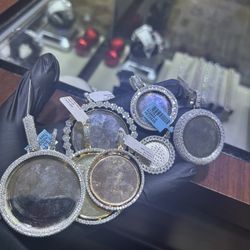 Picture Pendant VVS D Stones Best Quality