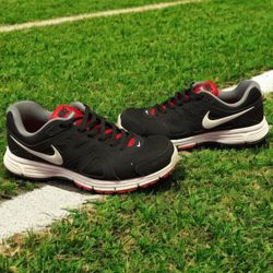 Nike Revolution 2- Size 10.5 men's running shoes