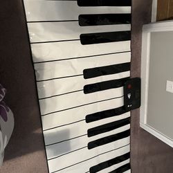 Swartz Step On Piano Pad