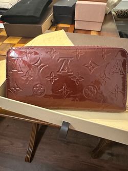 LV Burgundy Vernis Zippy Wallet