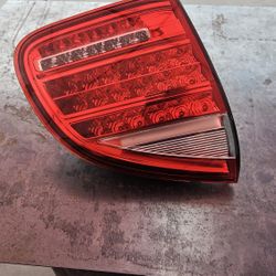 2011-2014 OEM Porsche Cayenne 958 Drivet Left Side  Inner Tail Lighte Lamp 