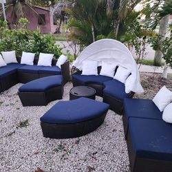 outdoor furniture set