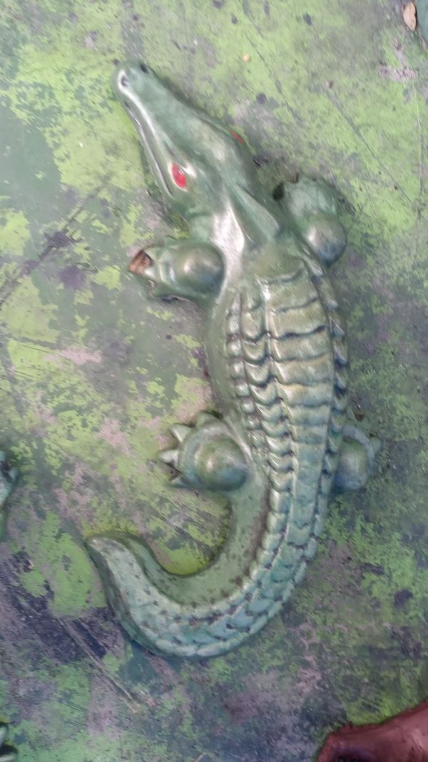 Concrete Alligator Statue for Sale in Zephyrhills, FL OfferUp