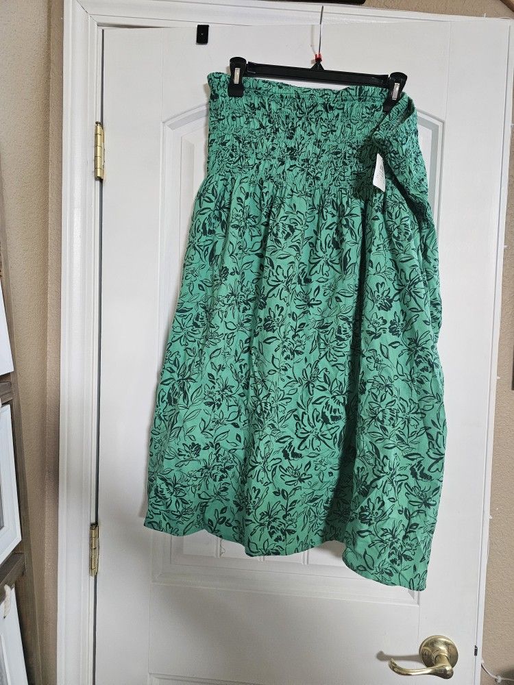 New womans size XXL tube dress (54%rayon 46%rayon)