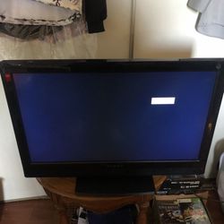 Dynex Flat Screen Tv 32” Or 35”