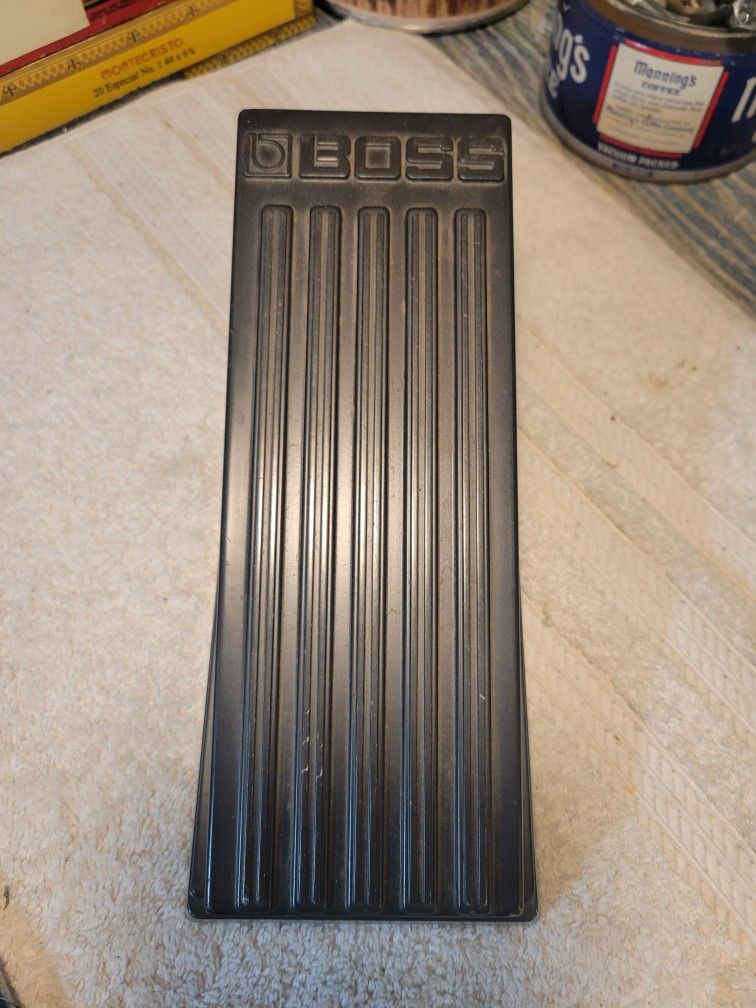 Boss VOLUME FV 300L