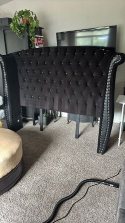 Queen size head Board Black Velvet Luxury, Diamond Stud
