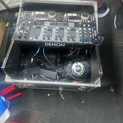 Denon DN-X500 DJ mixer
