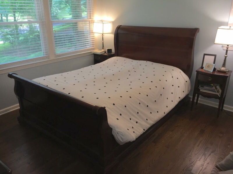 Broughton Hall Mahogany Sleigh Bed