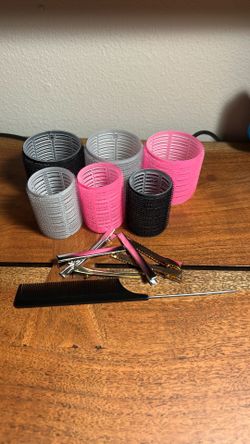 Hair curling self grip rollers