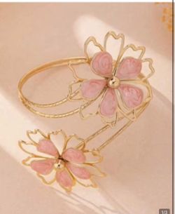 Shein arm cuff