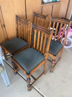4 Wooden Chairs