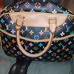 1200 Dollar Purse Selling For The Lowlow