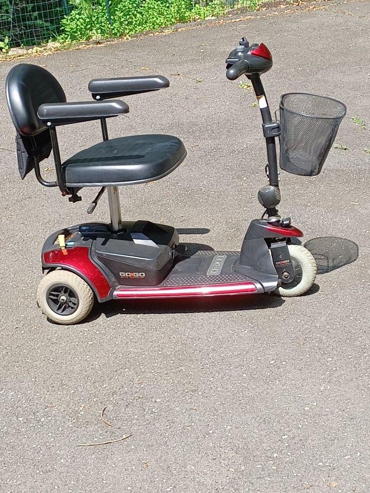 Pride GO Scooter with new batteries. Good Condition