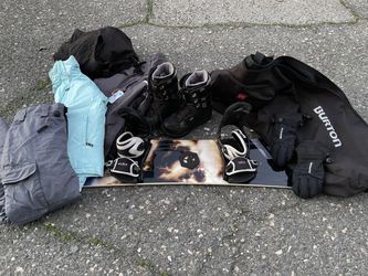 Like New Snowboard Binding Boots Gear Burton Bag Dakine Gloves Jackets & More