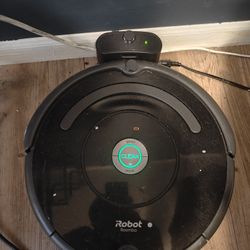 Robot Roomba 600 Vacuum 