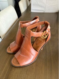 Vince Camuto Frasper Pumps NEW size 8.5