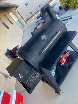 Pit Boss Sportsman Pellet Smoker & Grill – Great Condition