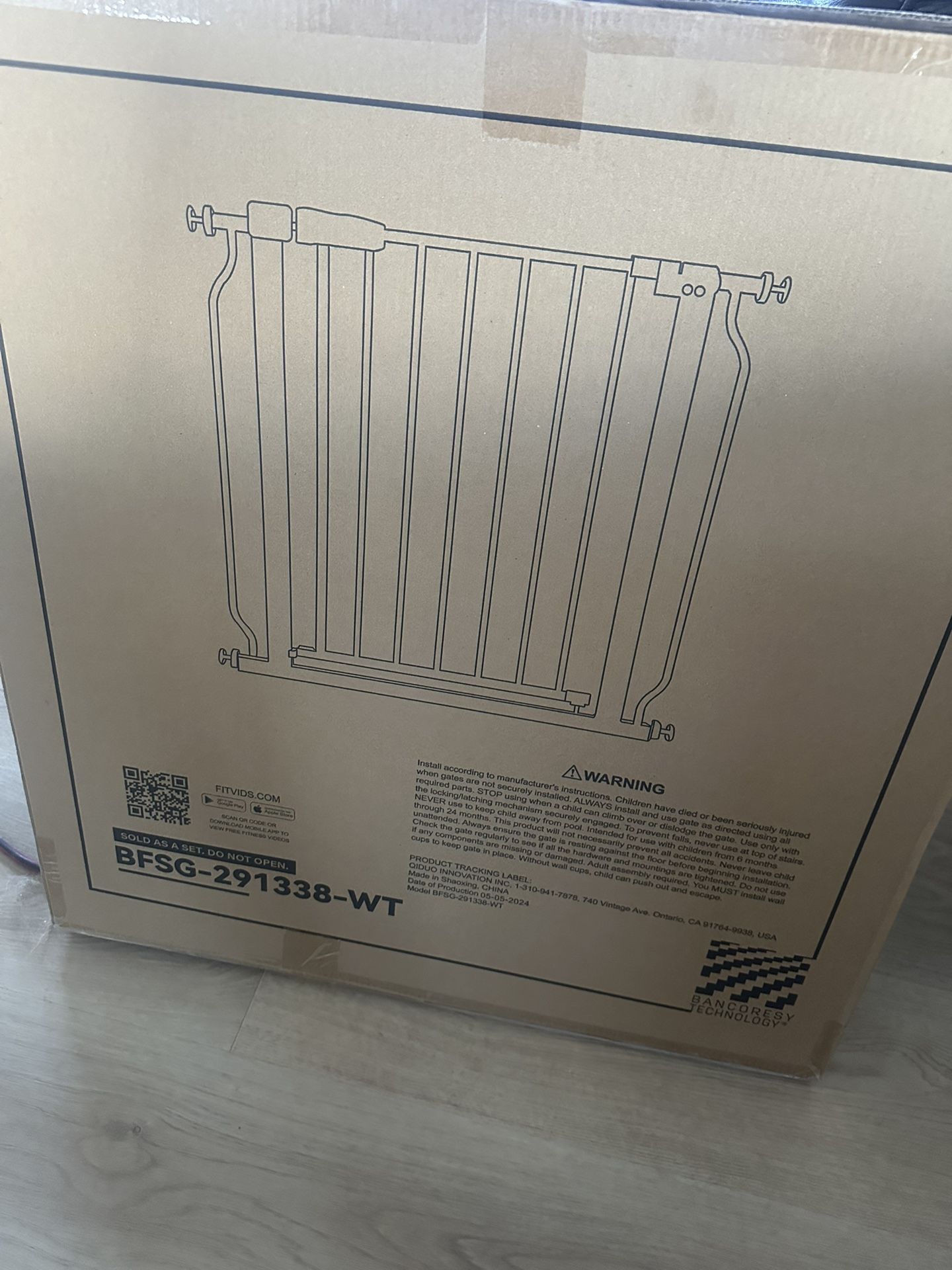 Baby / Dog Gate 29 Inches - 33.8 Inches 