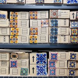 ✨Talavera 4x4 Smooth Surface Tiles✨🇲🇽Available Only @ Casa Artesanal Your Favorite Pottery Store 😉