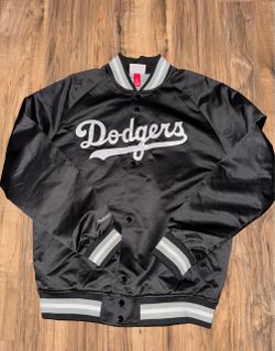 New men’s size large Mitchell & ness LA Dodgers satin jacket