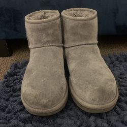 Grey Ugg Boots , Worn One Time ,selling For 60$