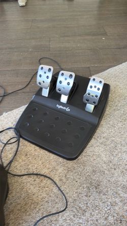Logitech reaching wheels and pedals with game