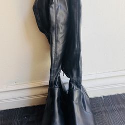 Long Black Boots 