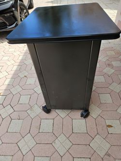 Display Cart On Wheels With Large Top Used For Av Presentations