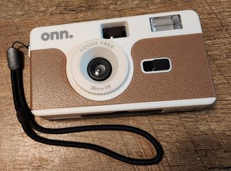 35mm Film Camera - onn. Reusable Camera with User Guide