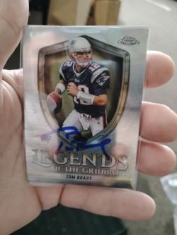 Signed Tom Brady Pats Football card great condition