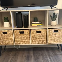 8 Cube TV Stand With Wicker Baskets