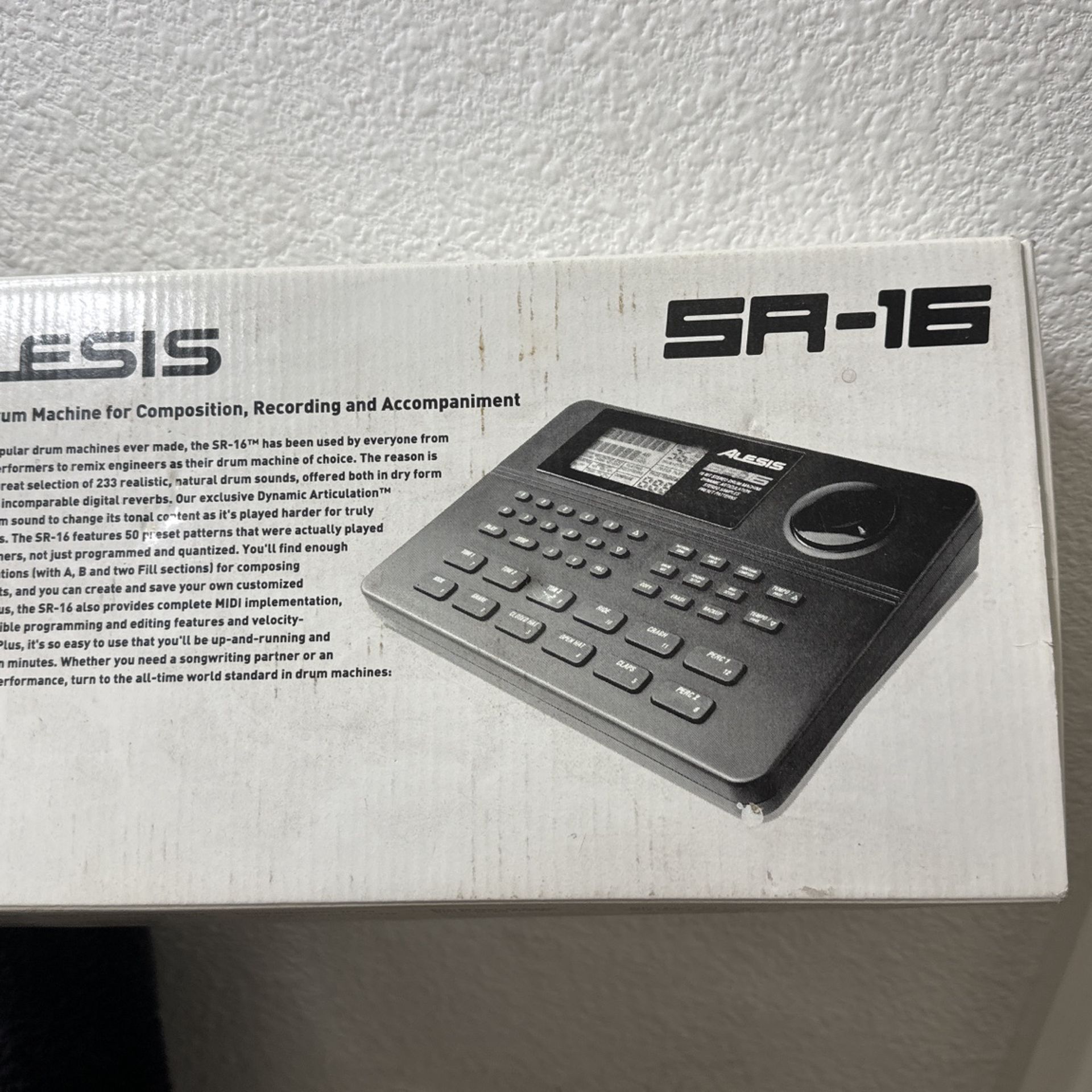 Alesis SR-16